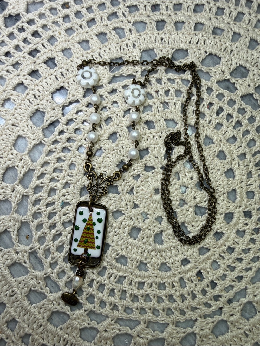 Vintage-Inspired Christmas Tree Pendant Necklace in White & Brass